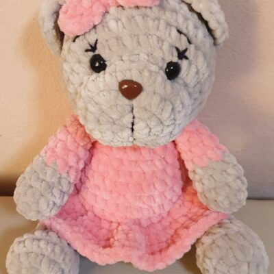 Плетена играчка мече